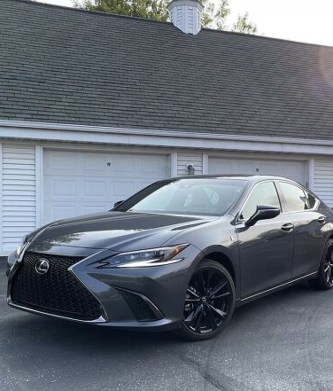 2023 Lexus Es 300h F Sport Design